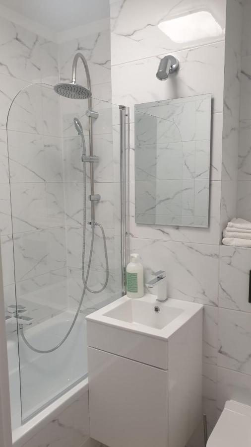 White House Apartaments ワルシャワ エクステリア 写真